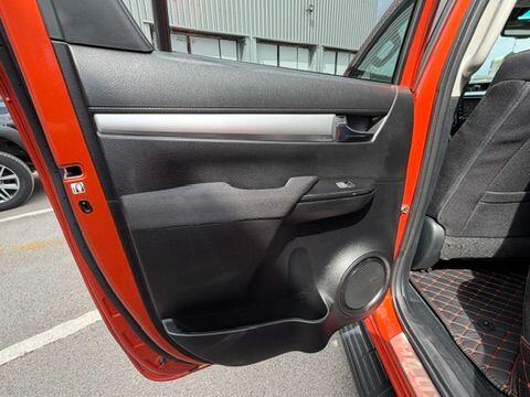 Toyota Hilux view 22
