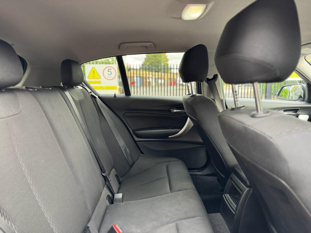 BMW 1 Series view 30