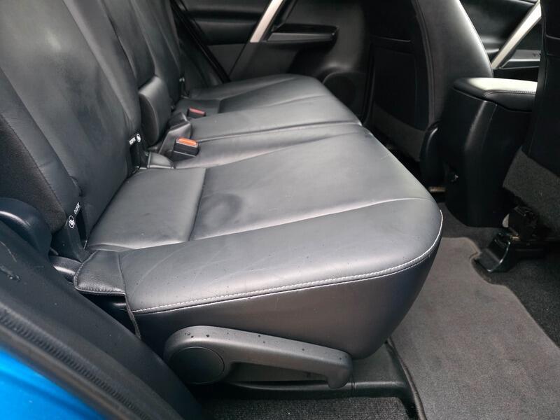 2016 Toyota RAV4 image 21