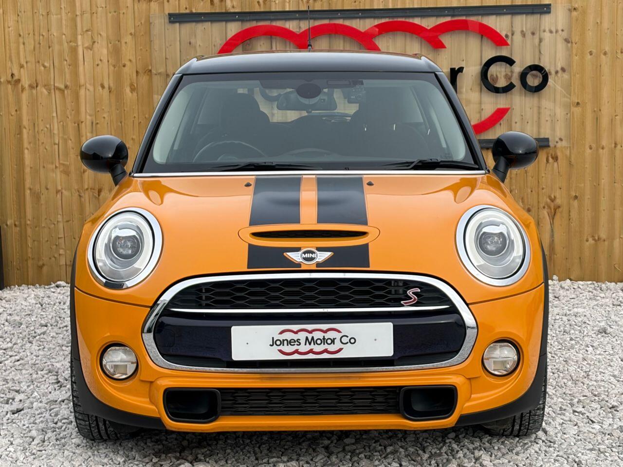 Mini Hatch view 3