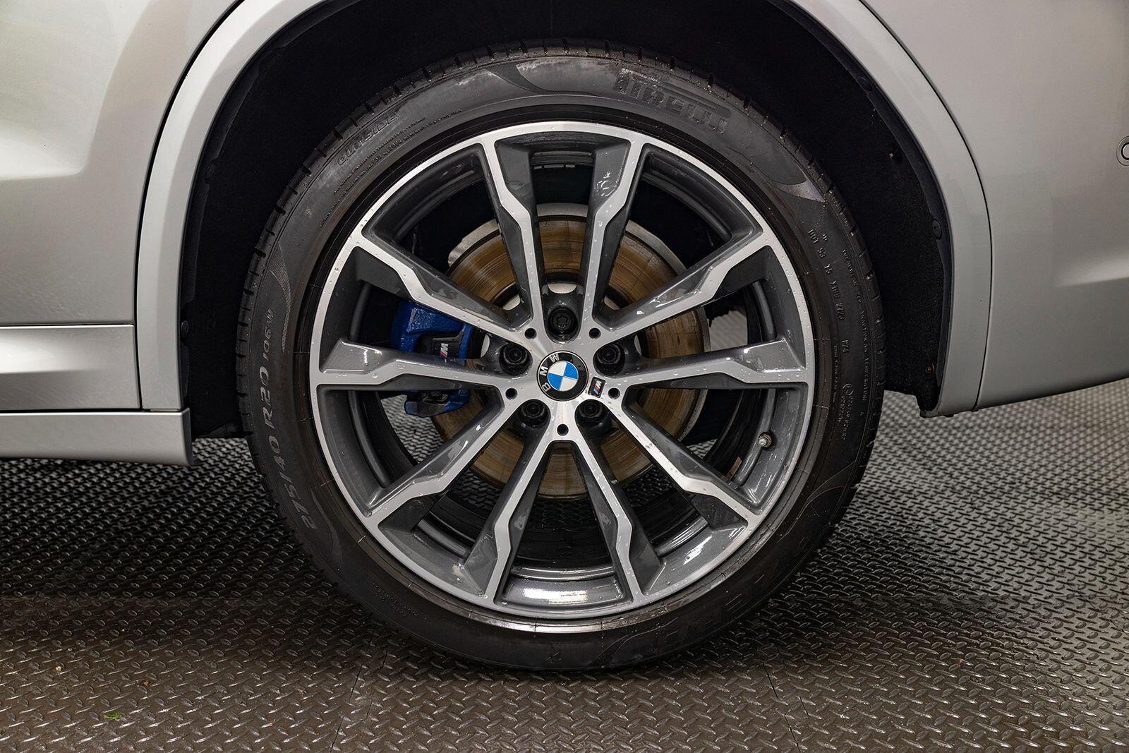 BMW X3 view 10