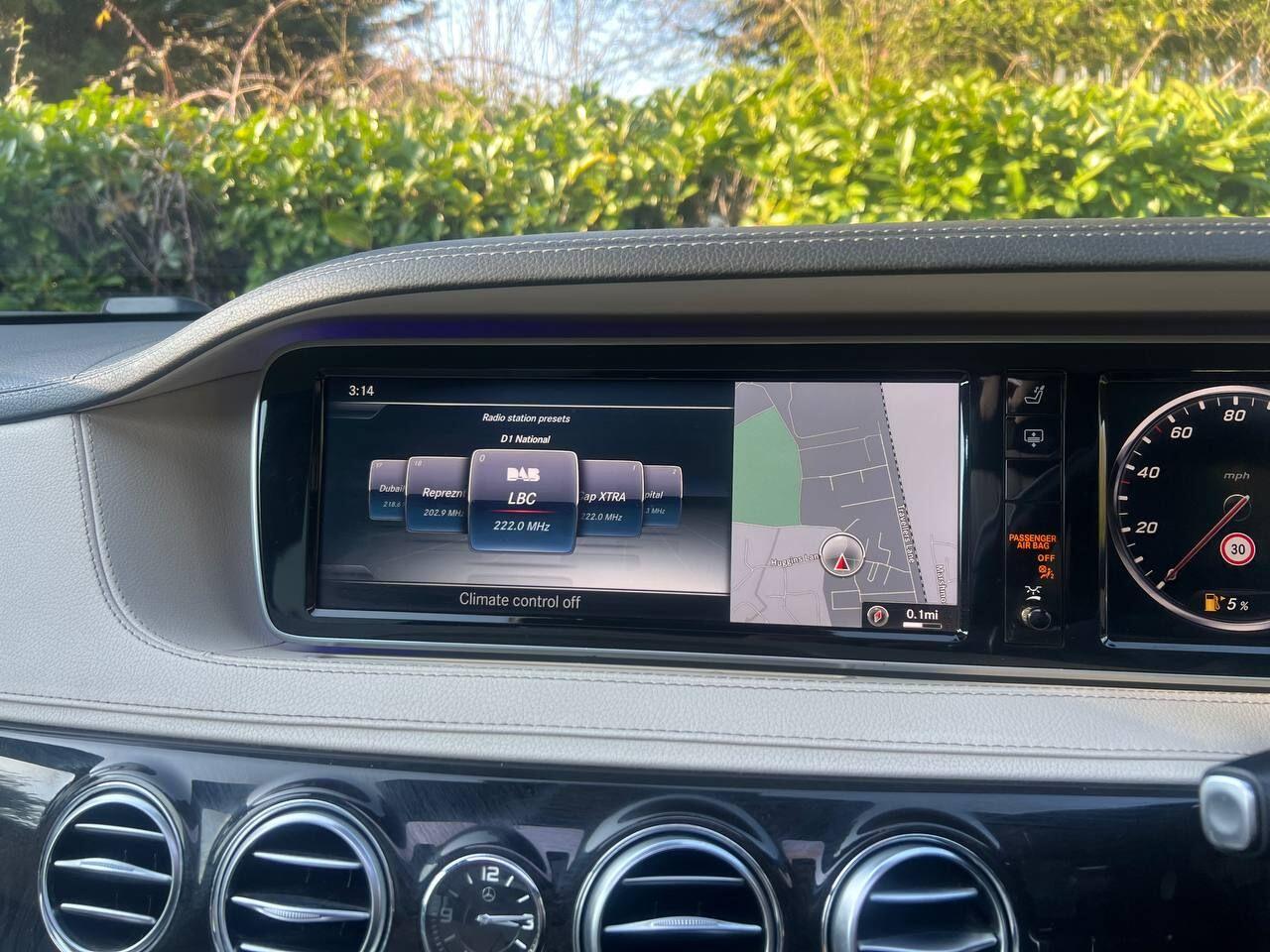 Mercedes-Benz S-Class view 35