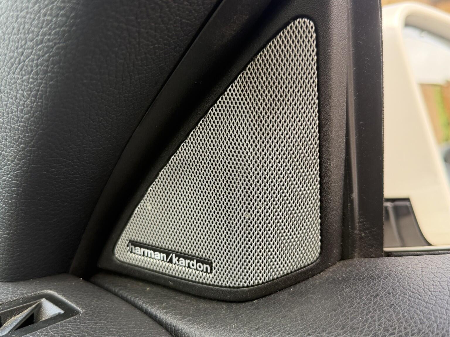 Mercedes-Benz E-Class view 56
