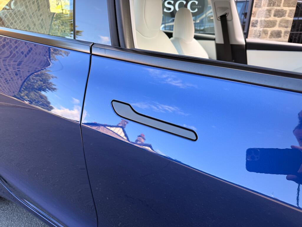 Tesla Model 3 view 23