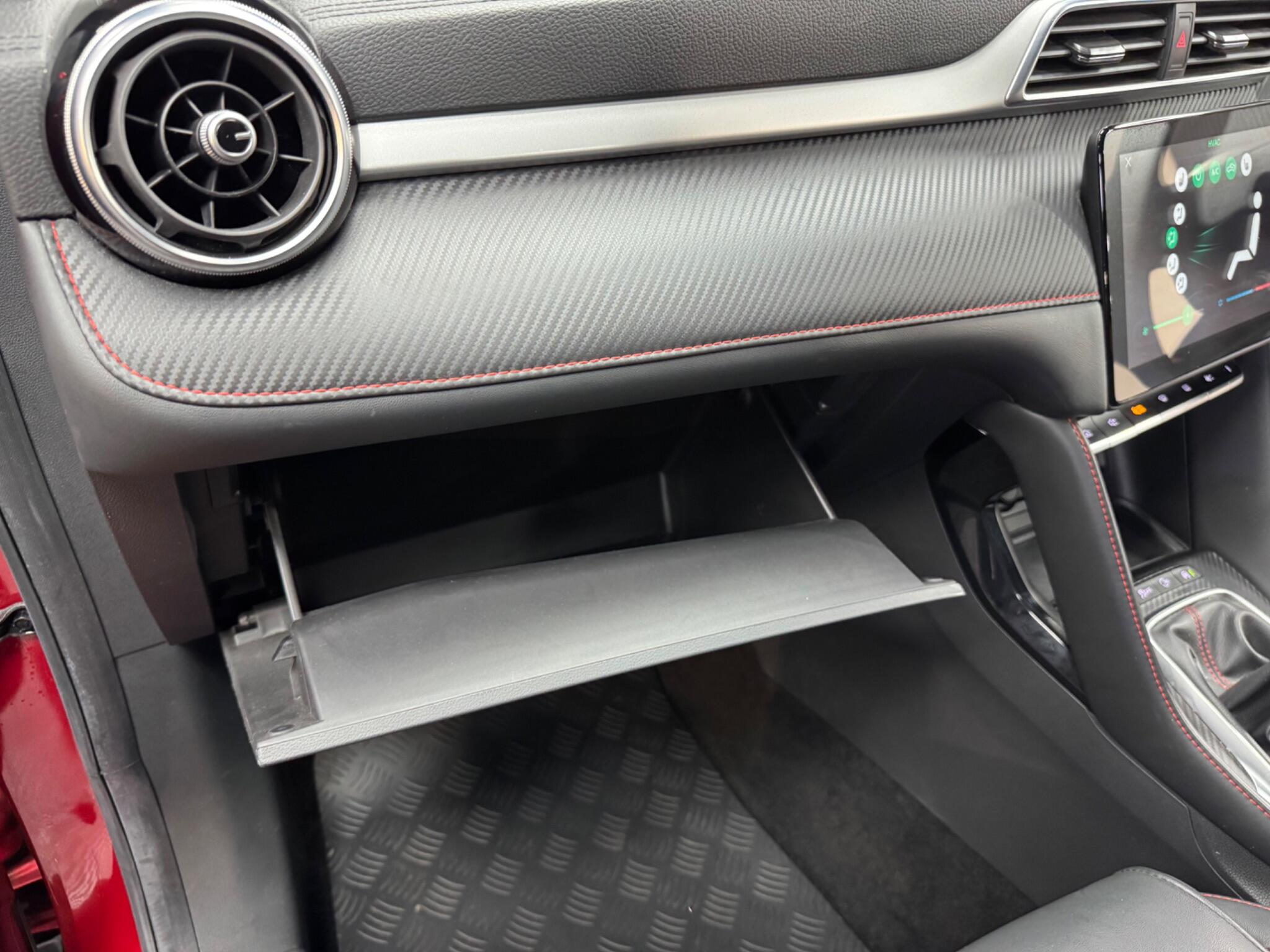 MG ZS view 44