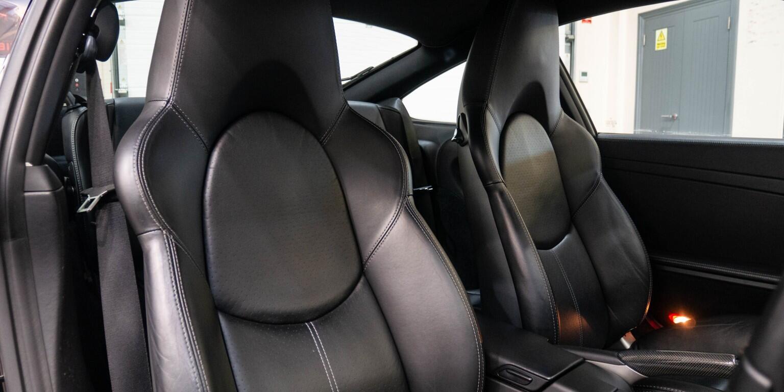 Porsche 911 view 15