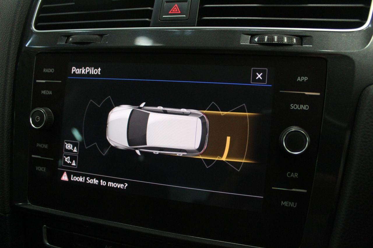 Volkswagen Golf view 34