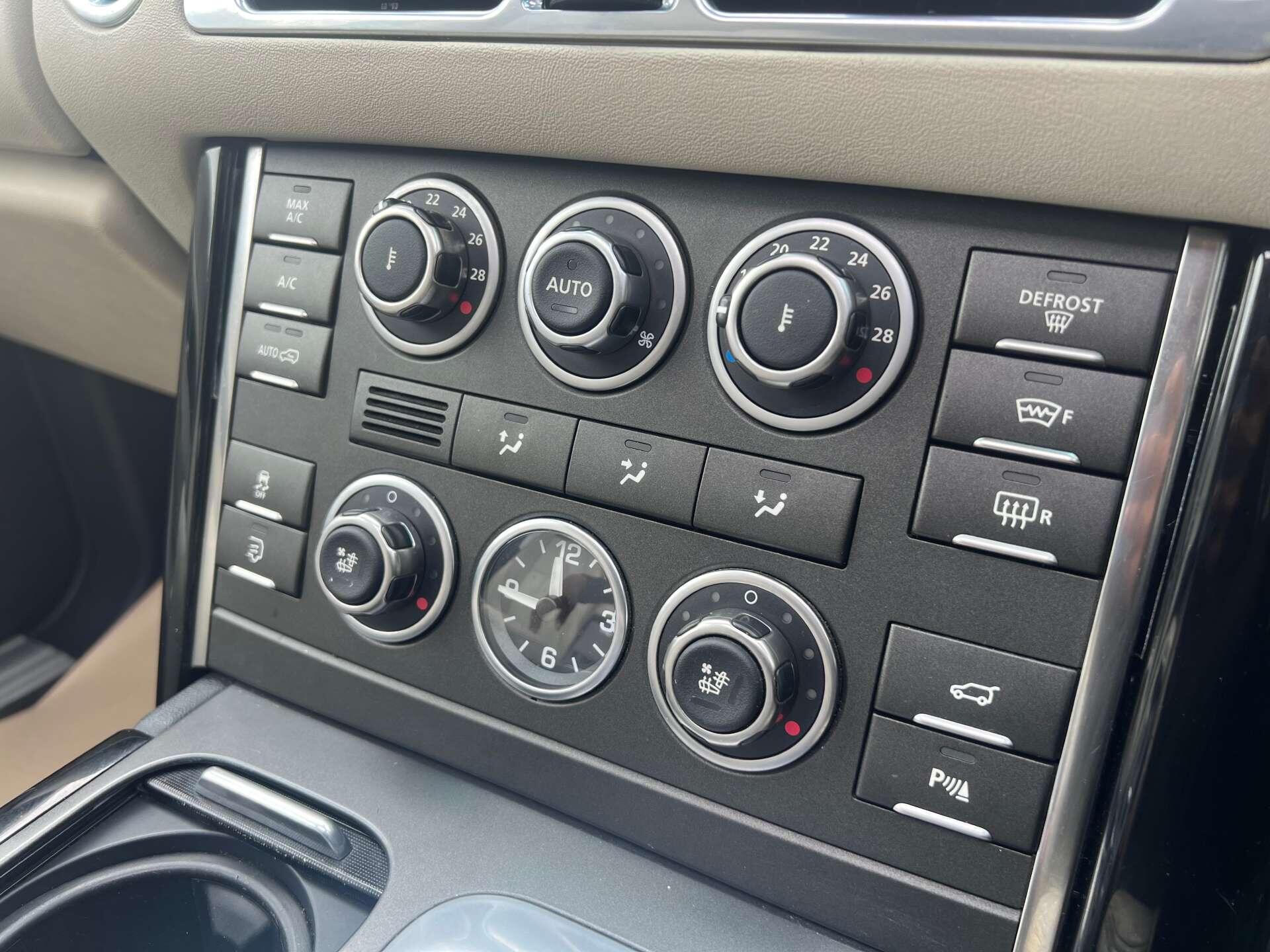 Land Rover Range Rover view 24