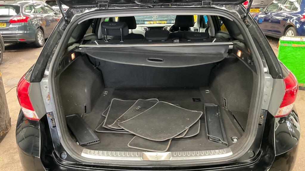 Hyundai I40 view 9