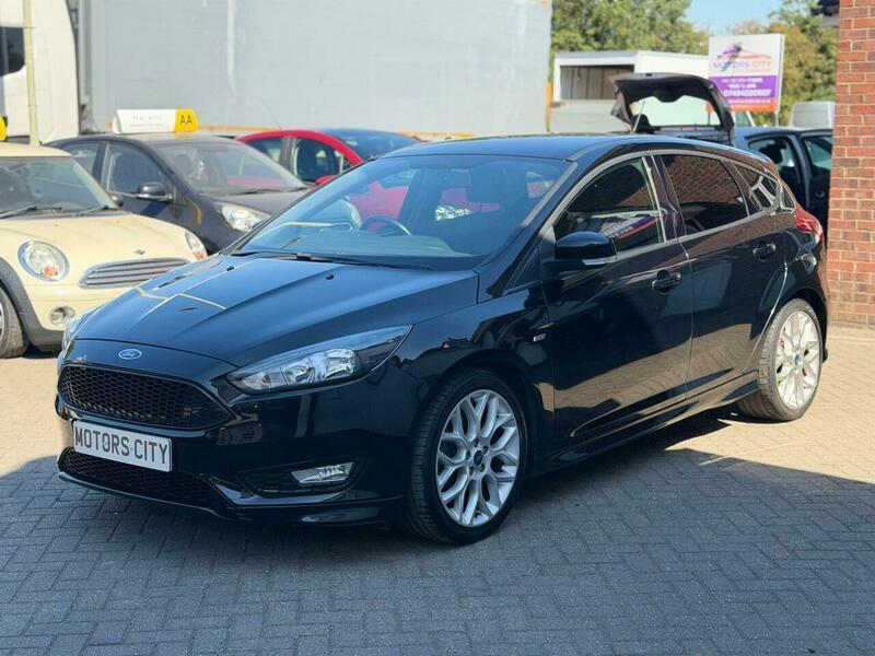 Ford Focus view 4