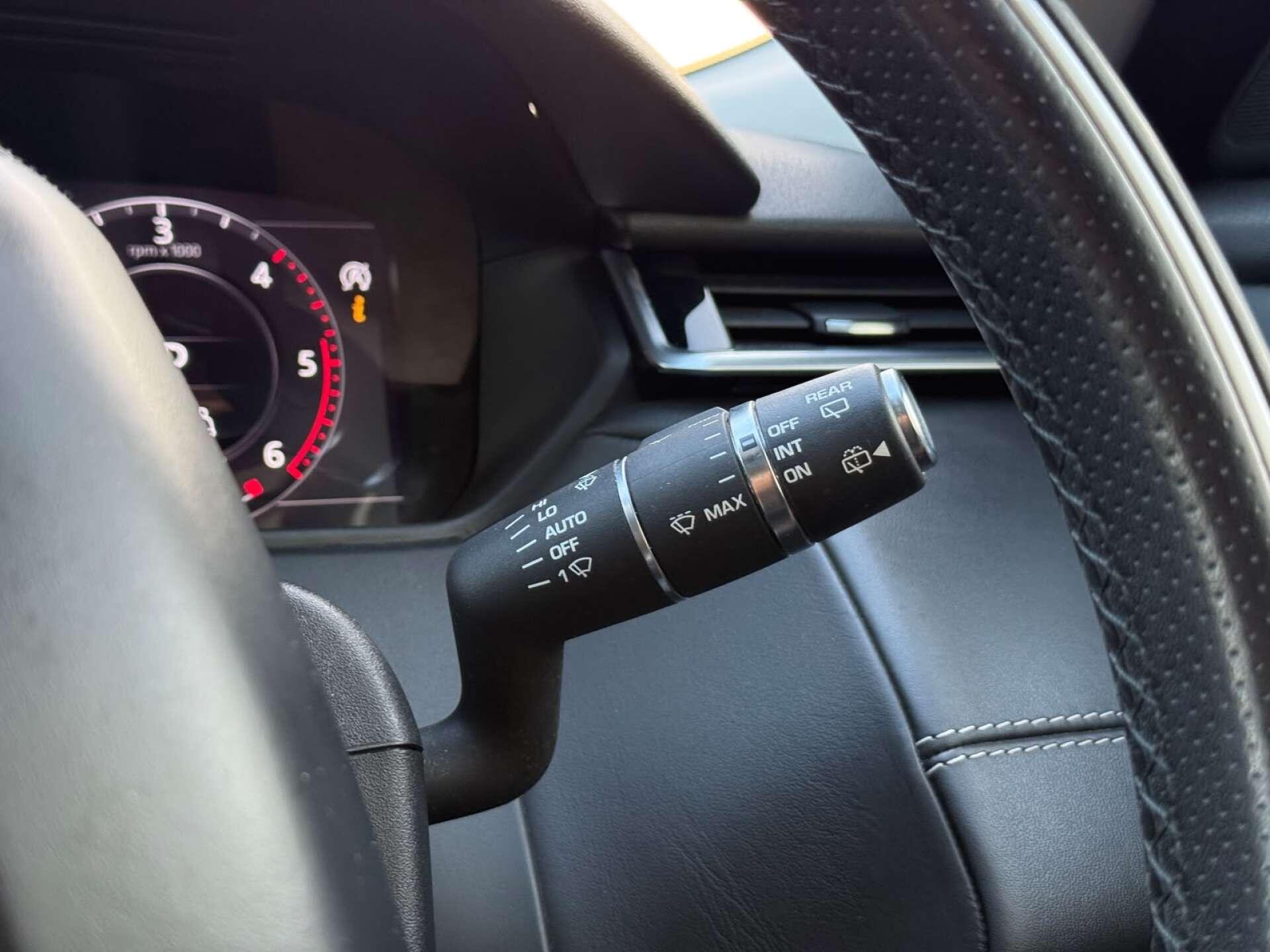 Land Rover Range Rover Velar view 54