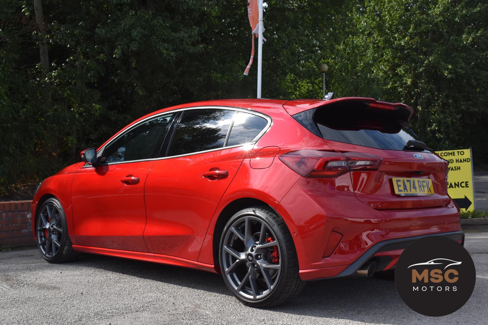 Ford Focus view 14