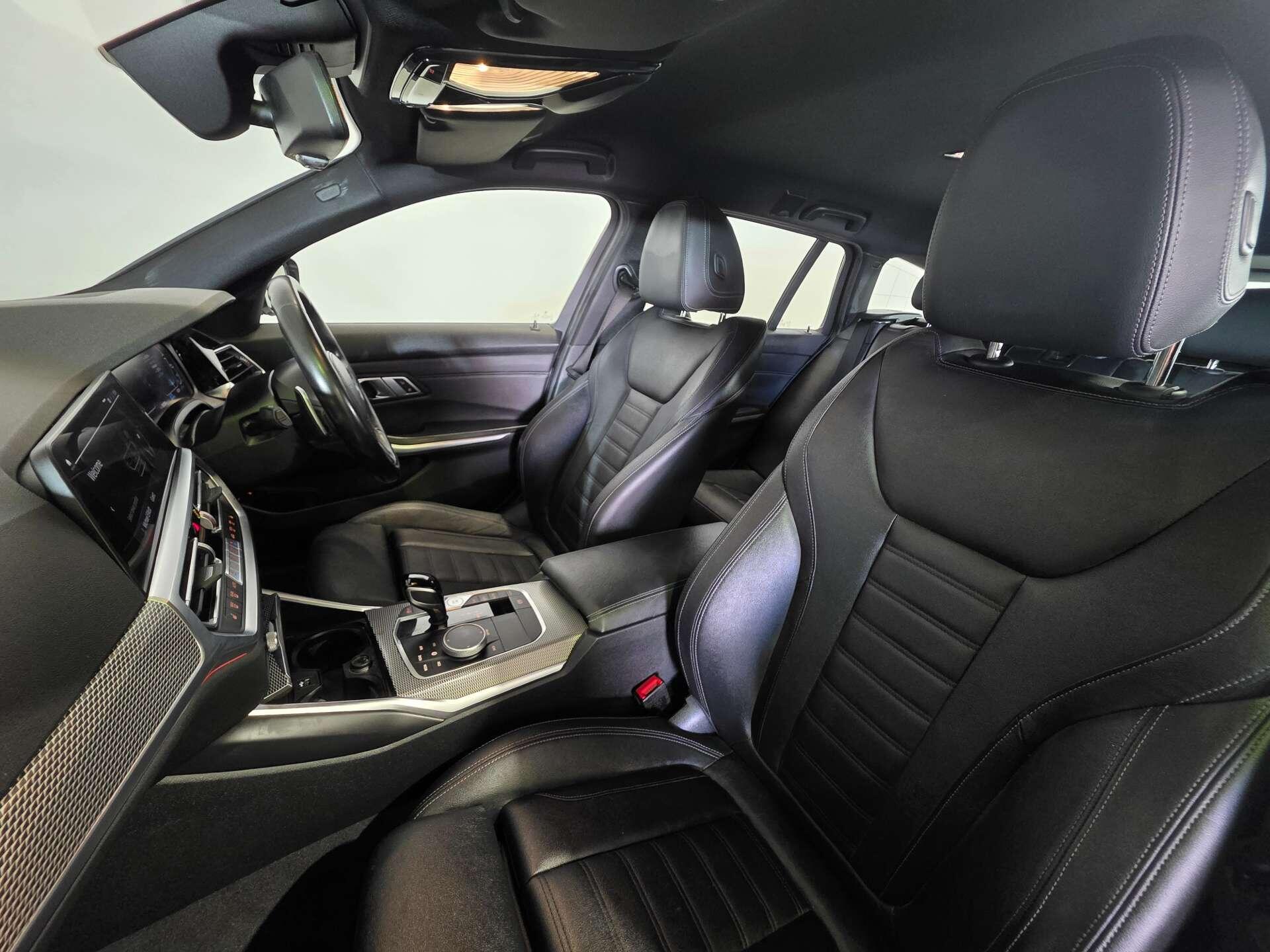 BMW 3 Series view 59