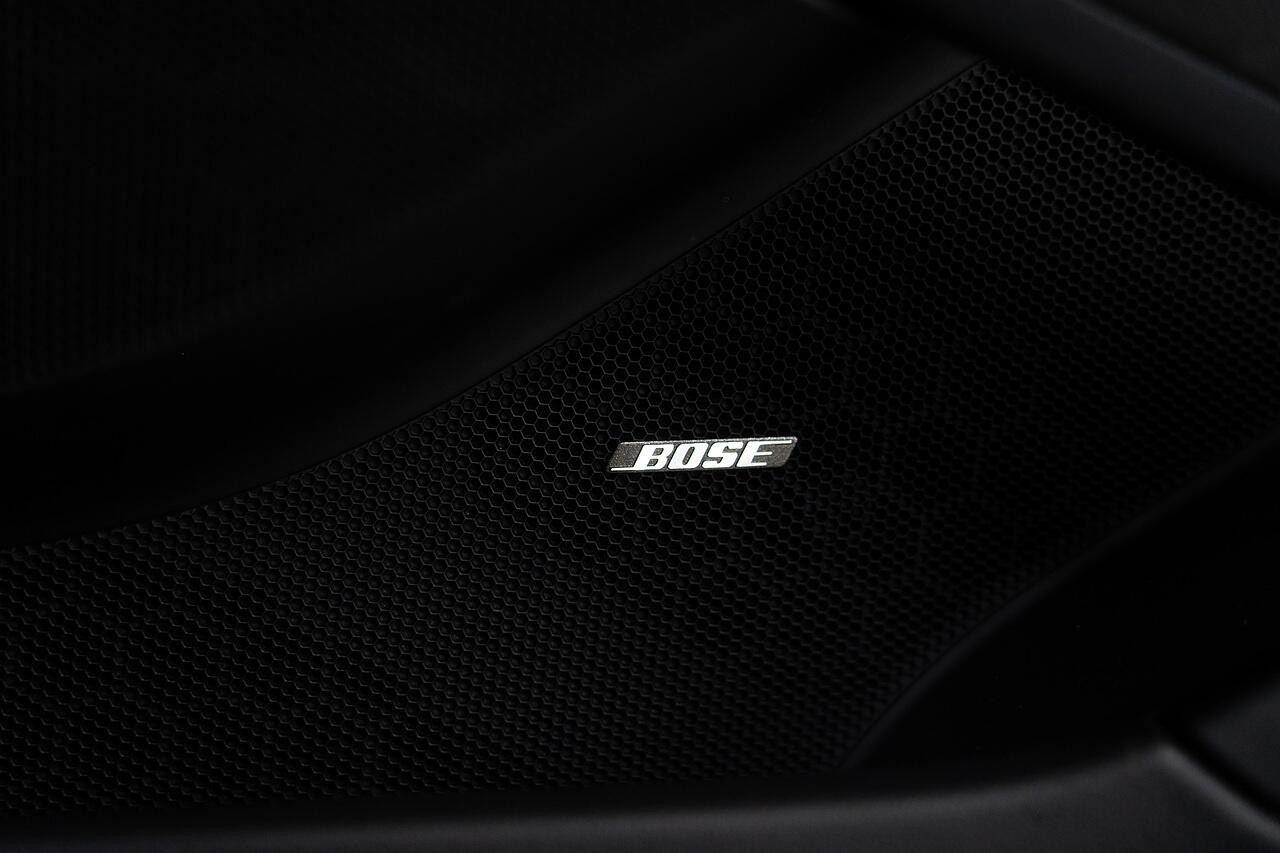 Porsche Cayman view 15