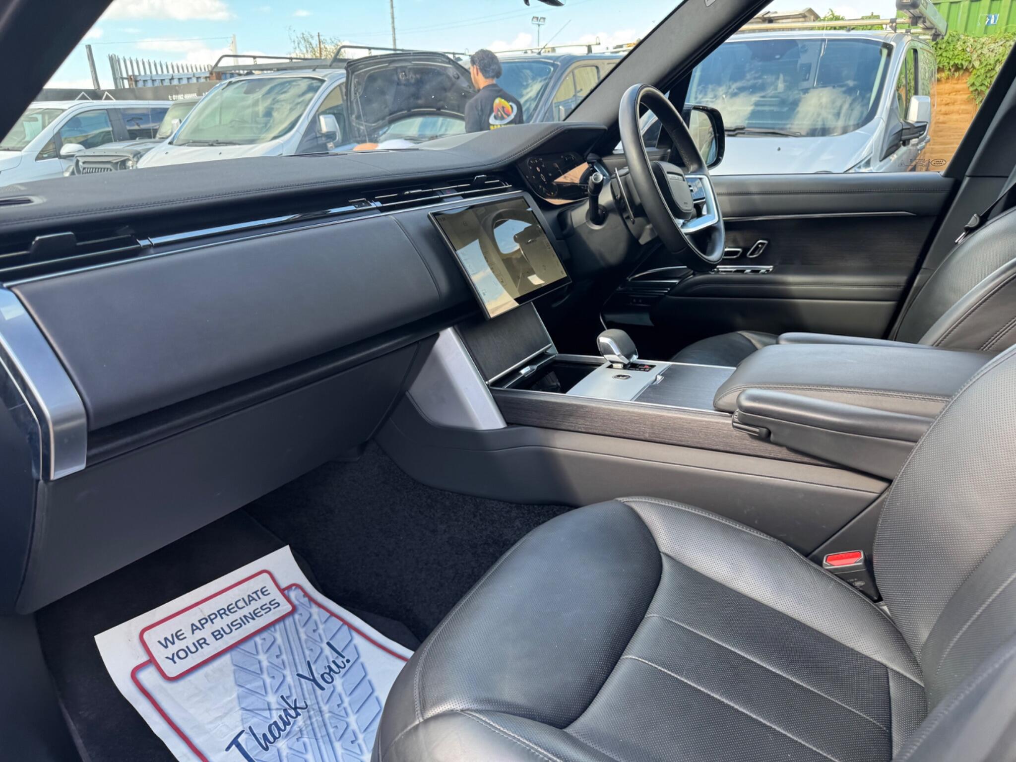 Land Rover Range Rover view 53