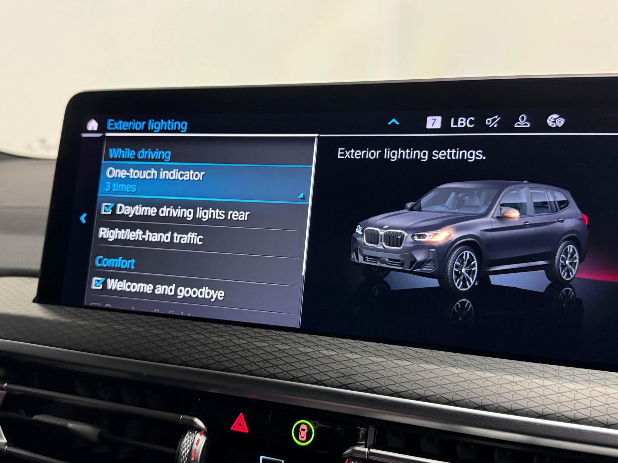 BMW X3 view 50
