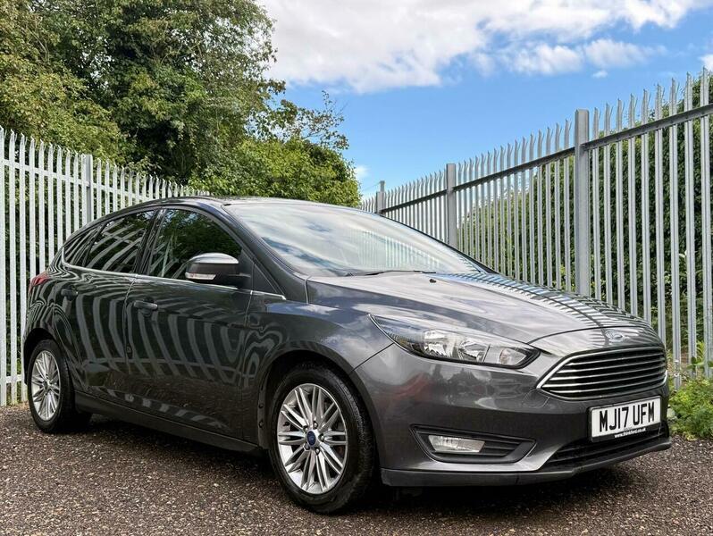 2017 Ford Focus image 2