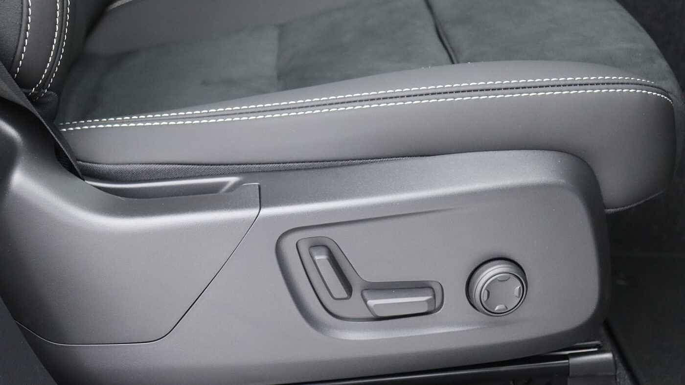 Volvo XC40 view 47