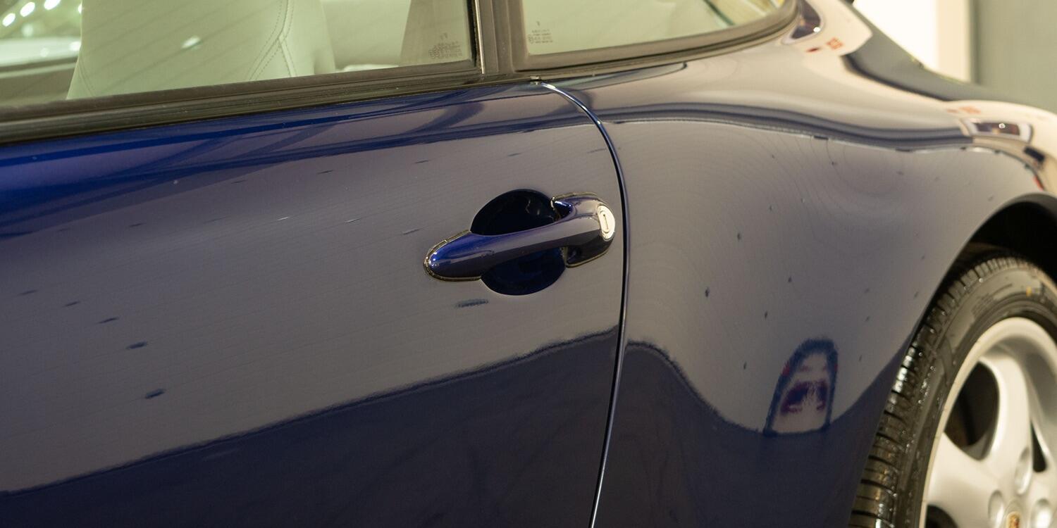 Porsche 911 view 38