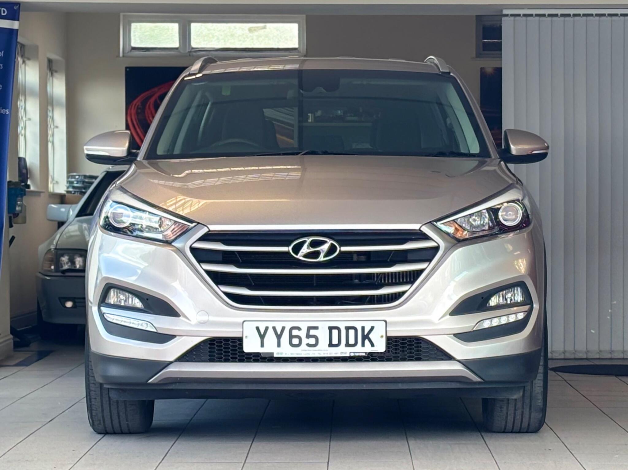 Hyundai Tucson view 2