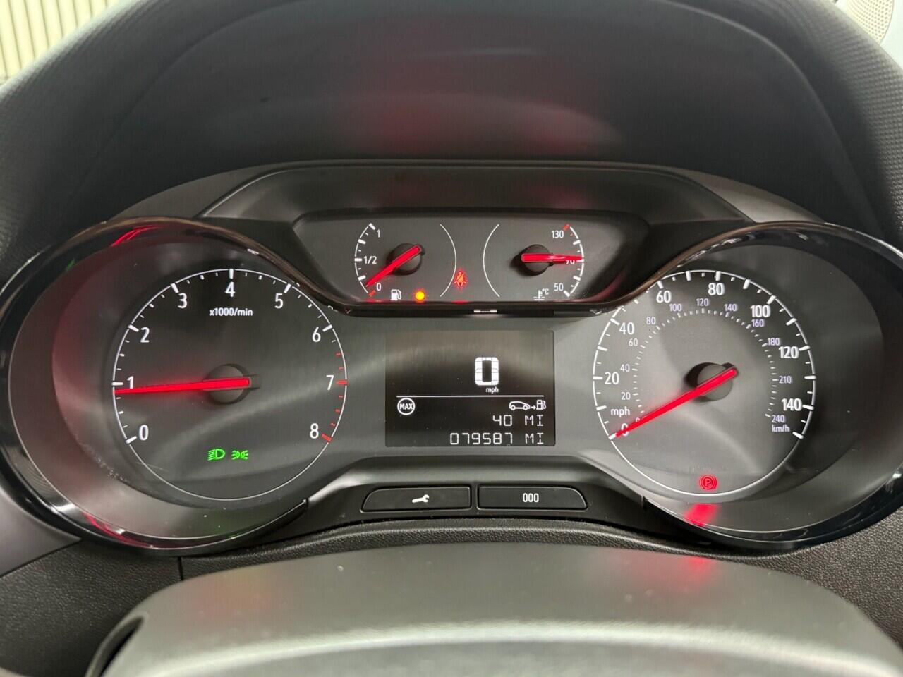Vauxhall Crossland X view 12