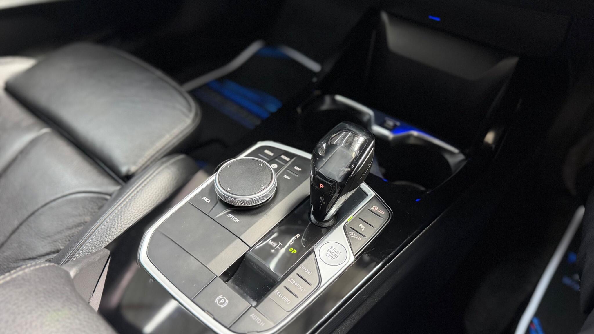 BMW 1 Series view 30