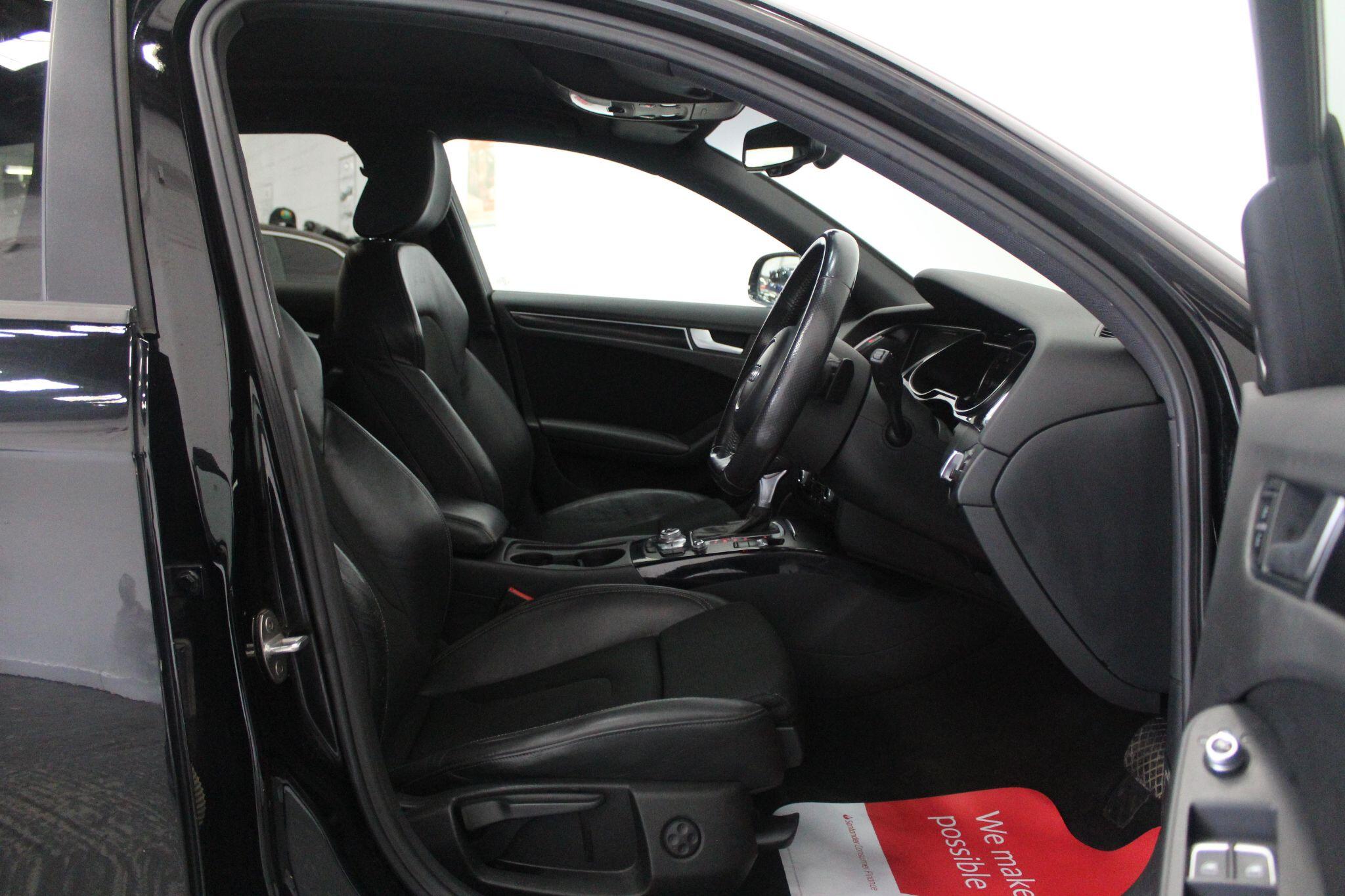 Audi A4 view 30