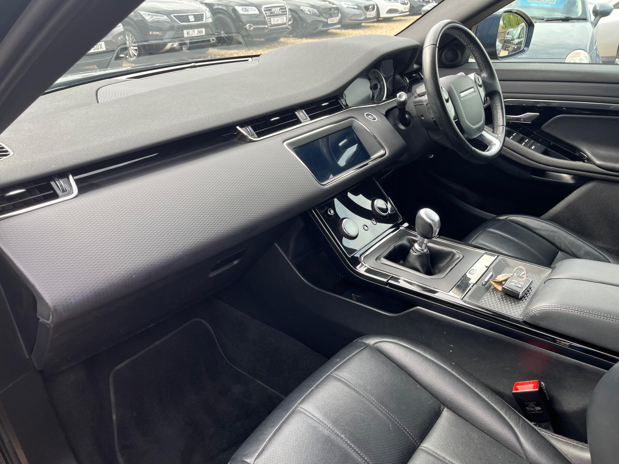 Land Rover Range Rover Evoque view 11