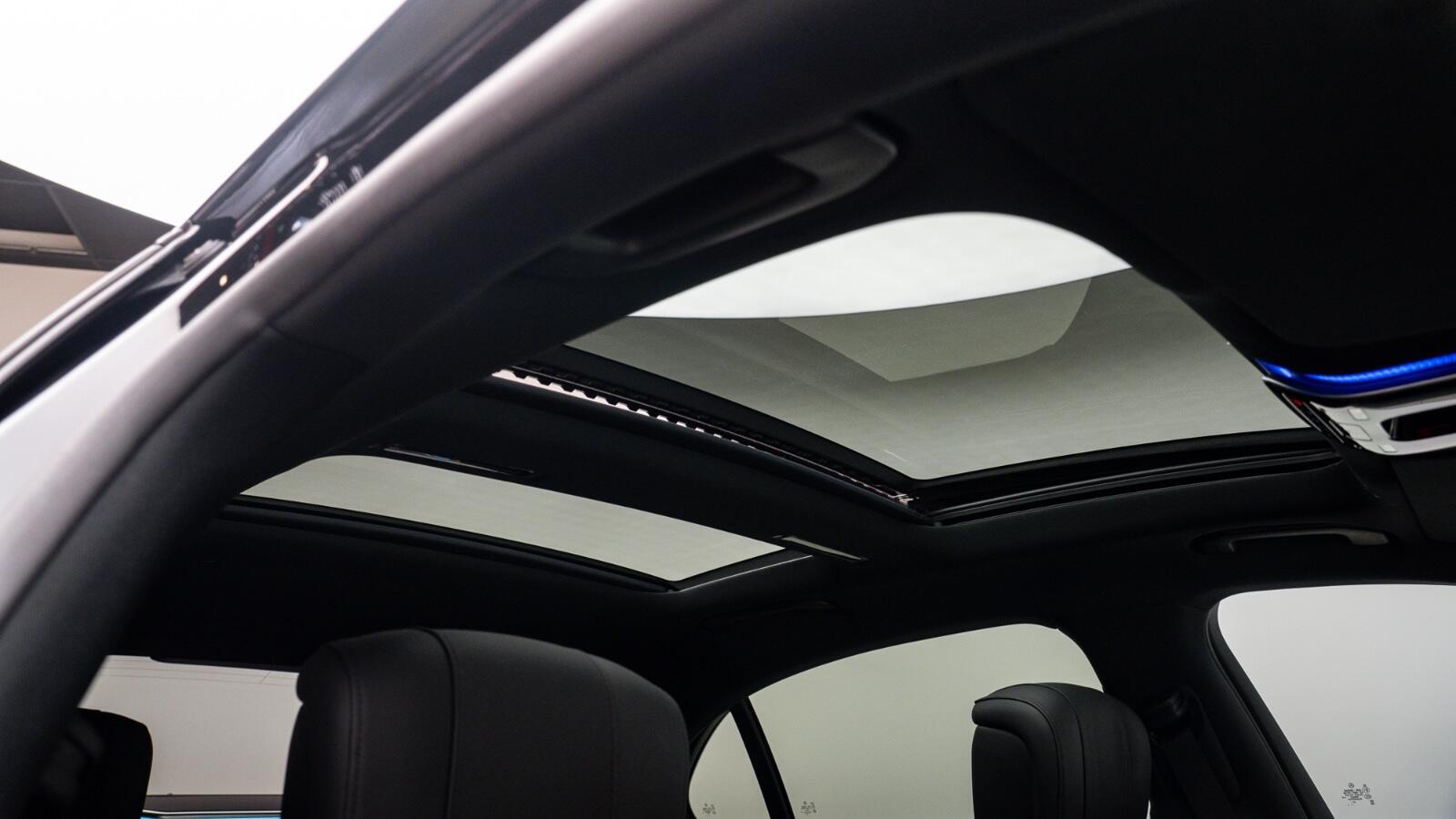 Mercedes-Benz S Class view 30