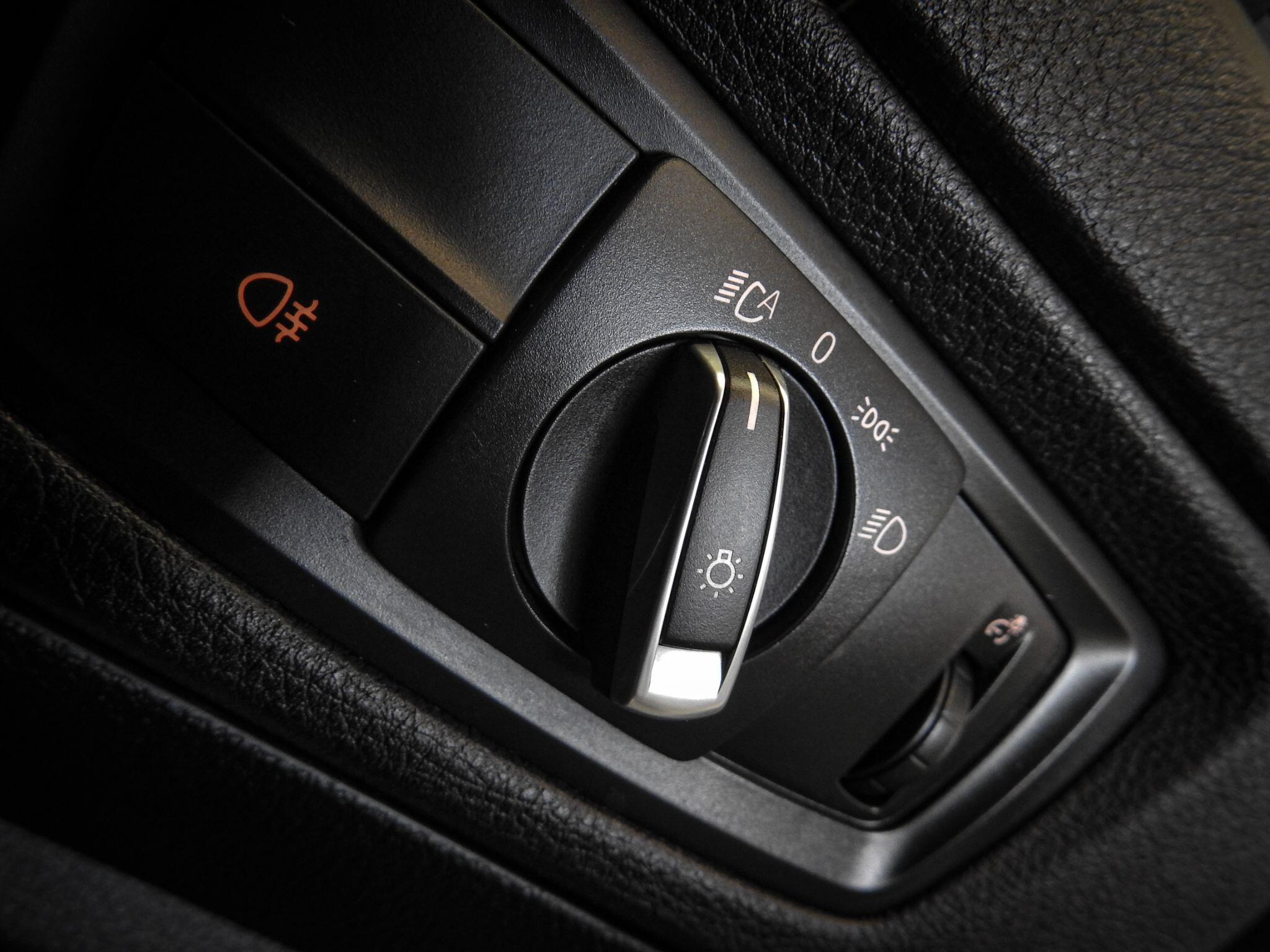 BMW 1 Series view 29