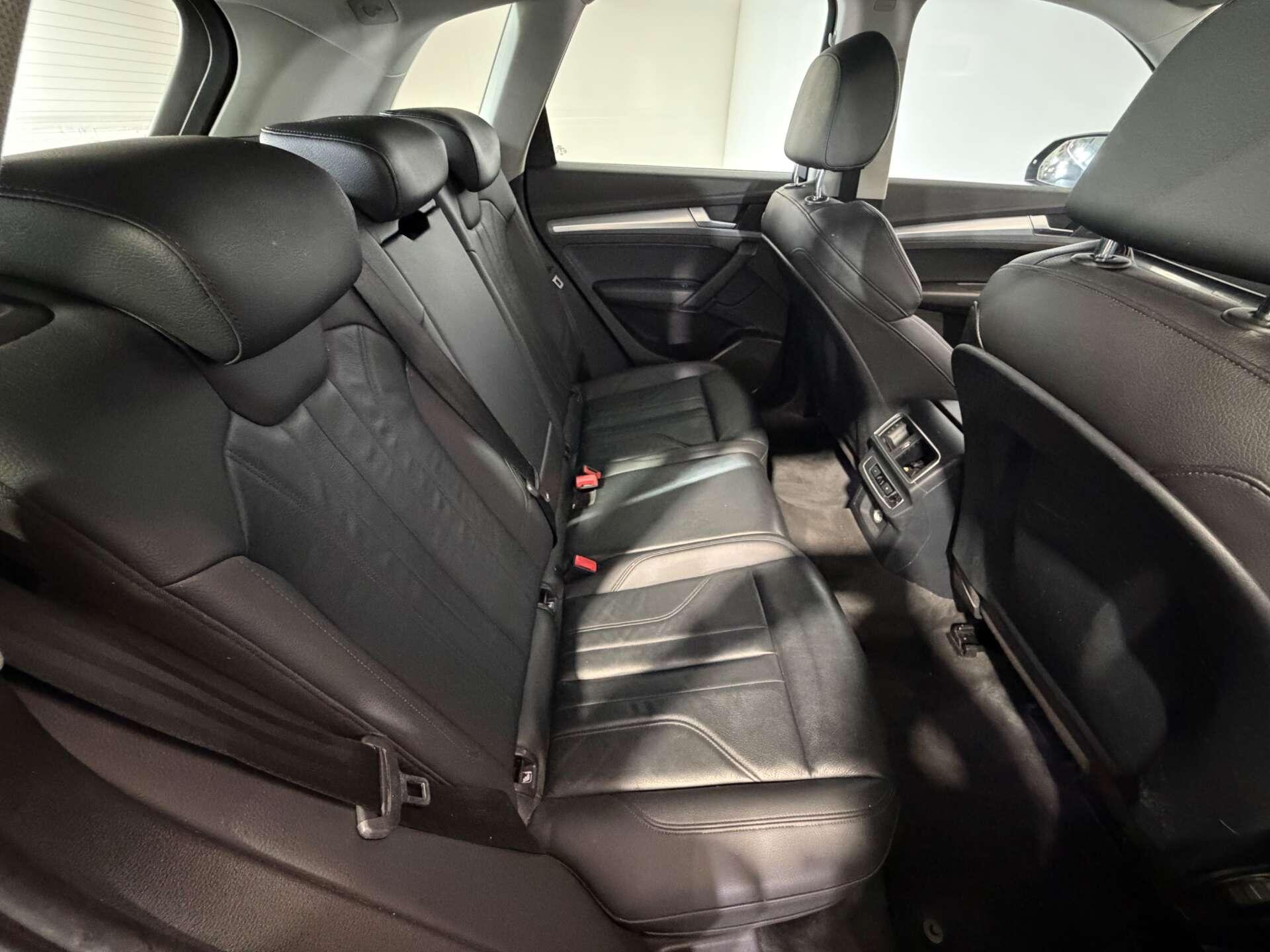 Audi Q5 view 42