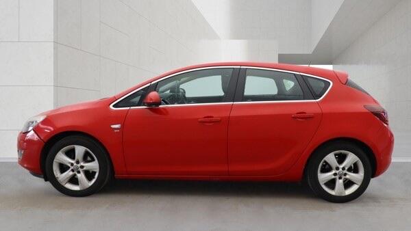 Vauxhall Astra view 6