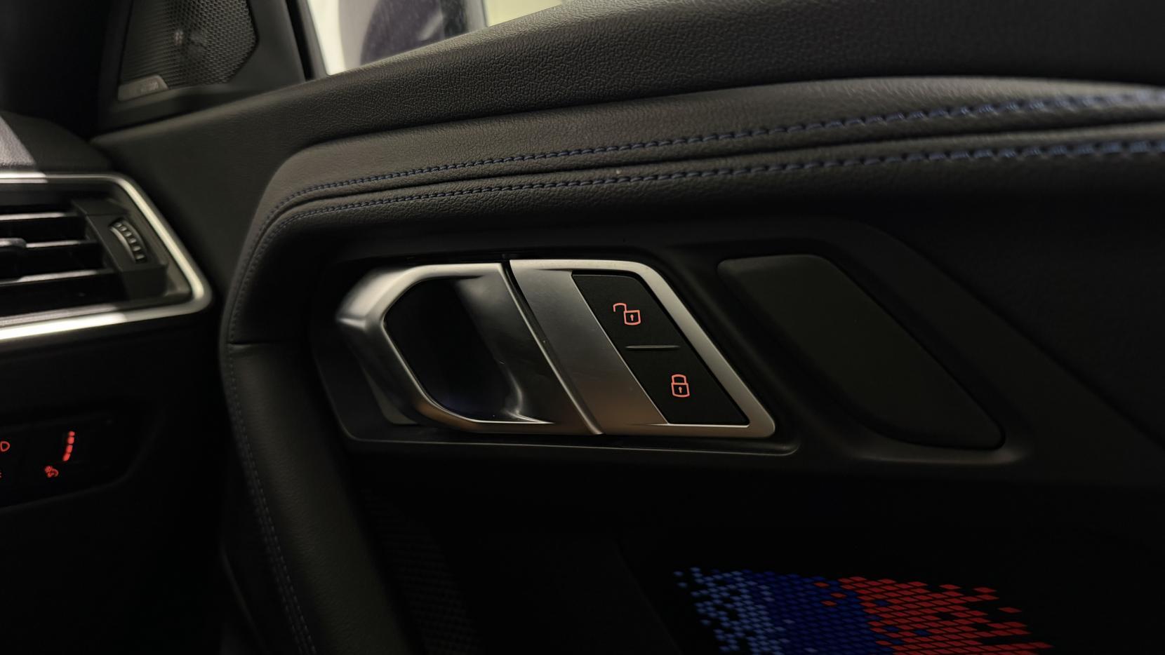 BMW 2 Series view 24