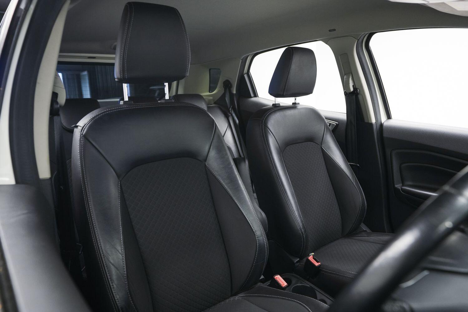 Ford EcoSport view 9