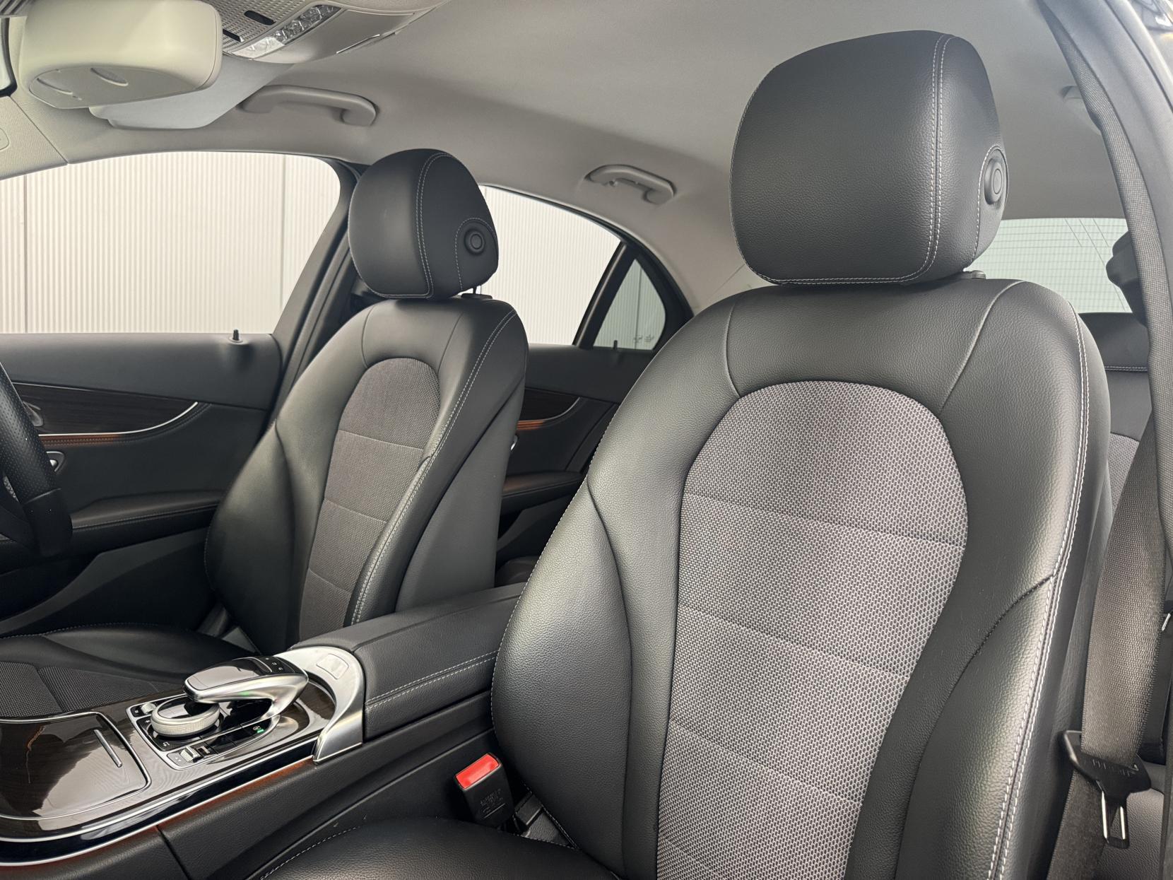 Mercedes-Benz C Class view 40