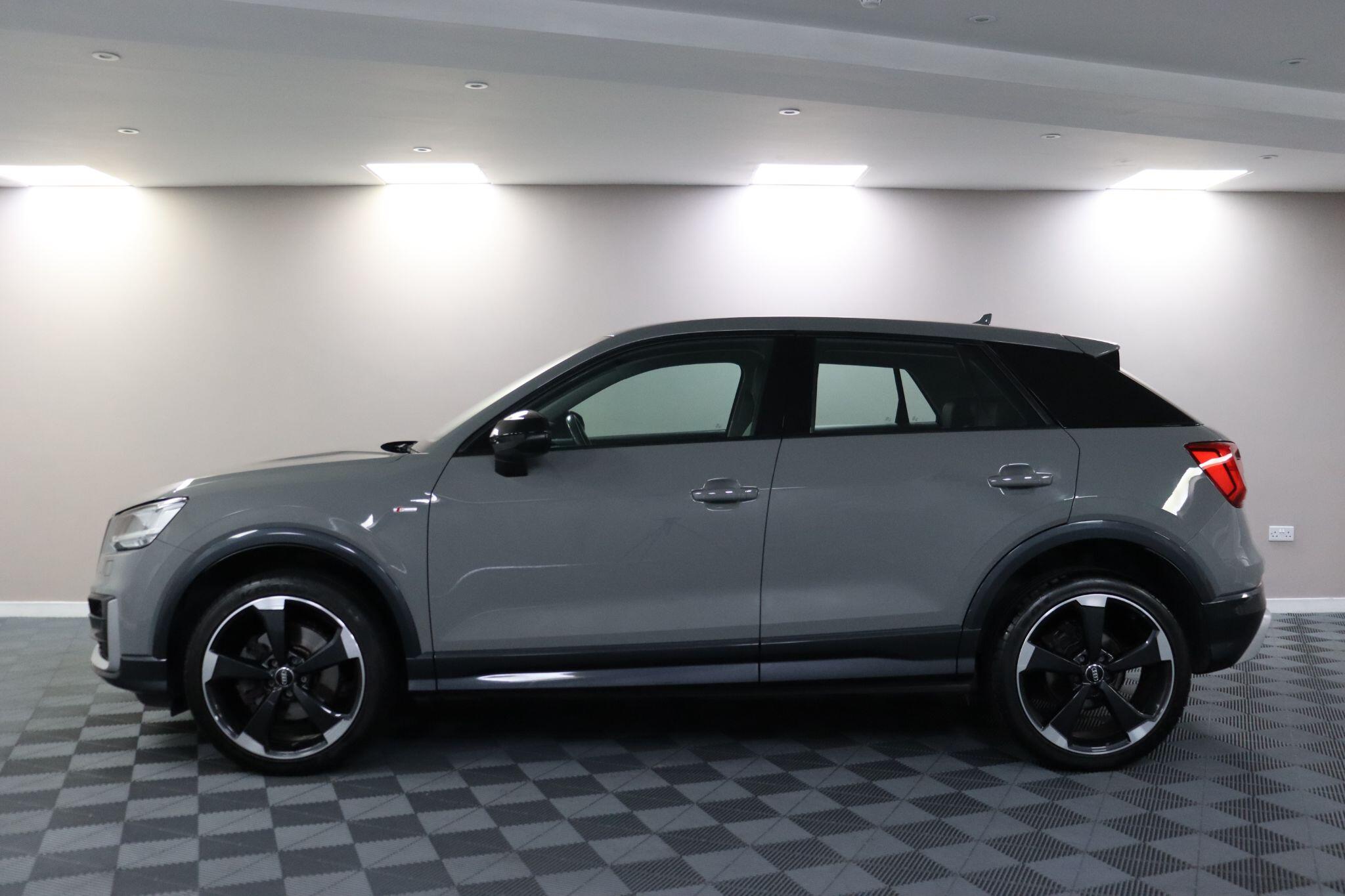 Audi Q2 view 18