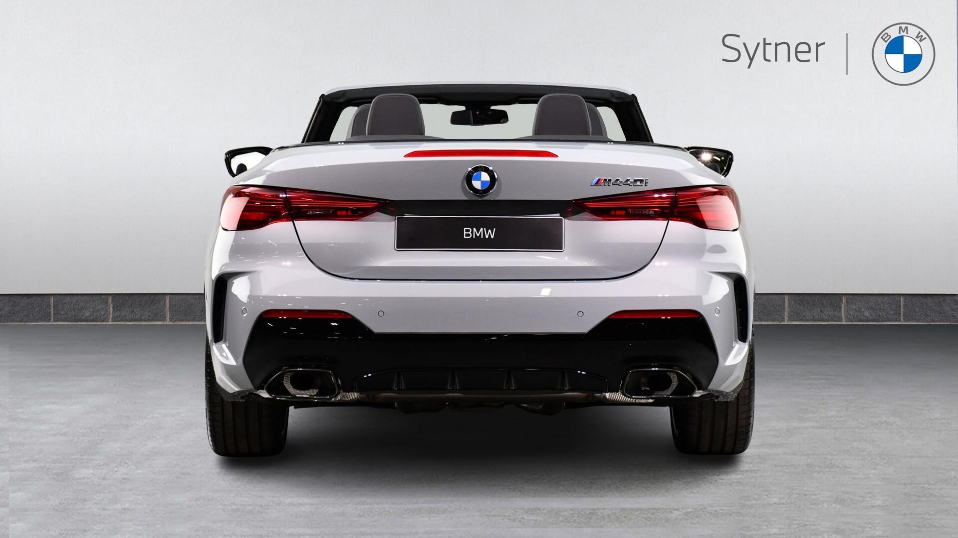 BMW 4 Series view 15