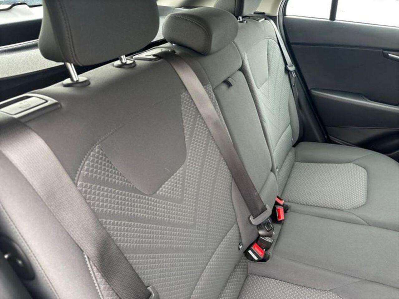 Kia Niro view 6