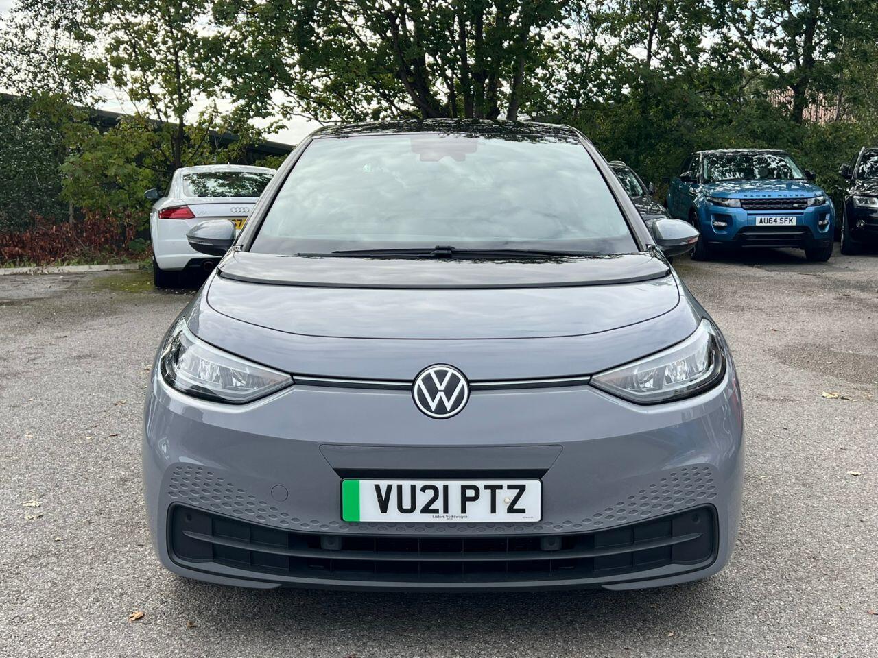 Volkswagen ID.3 view 11