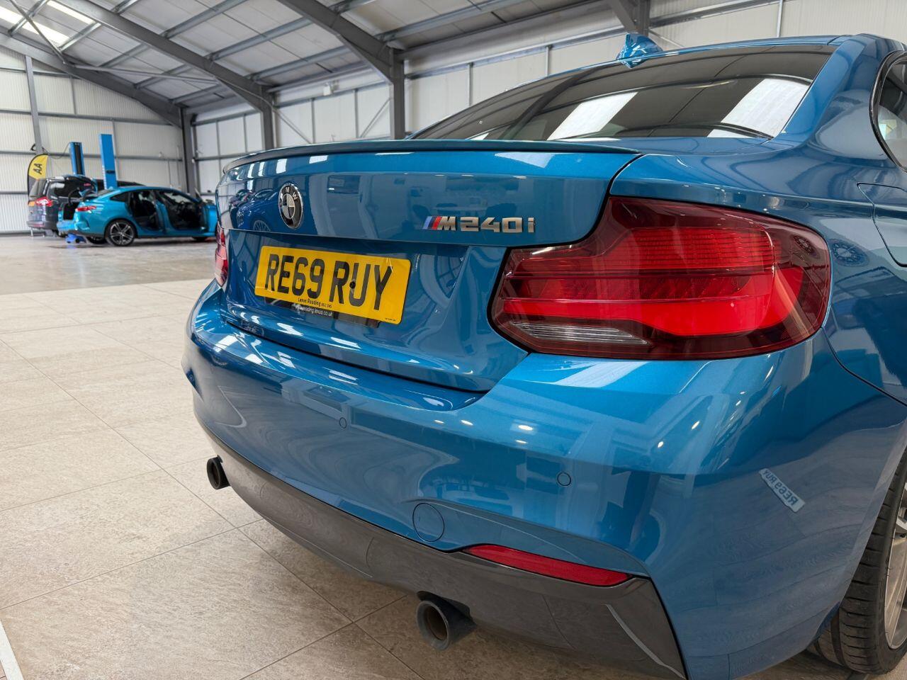 BMW 2 Series view 18