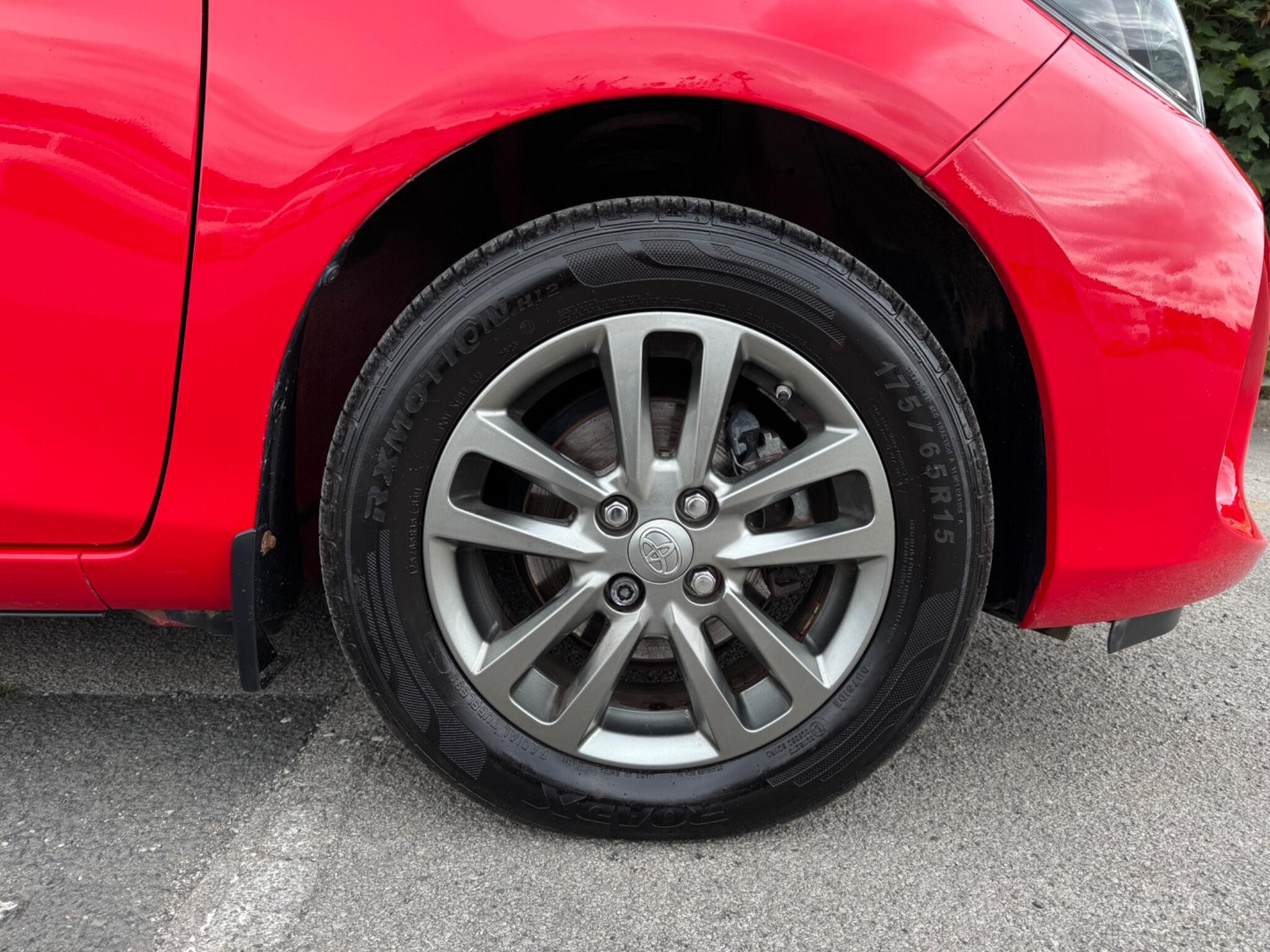 Toyota Yaris view 6