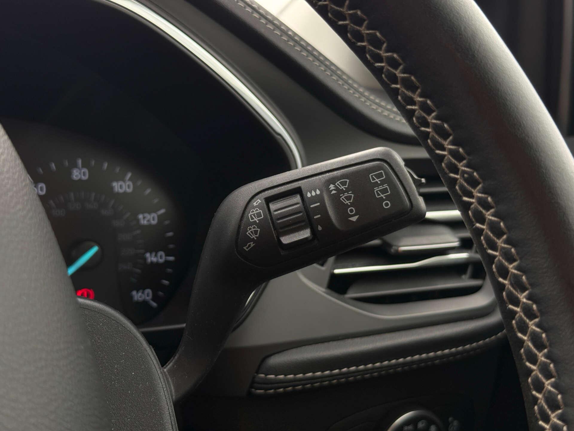Ford Focus view 54