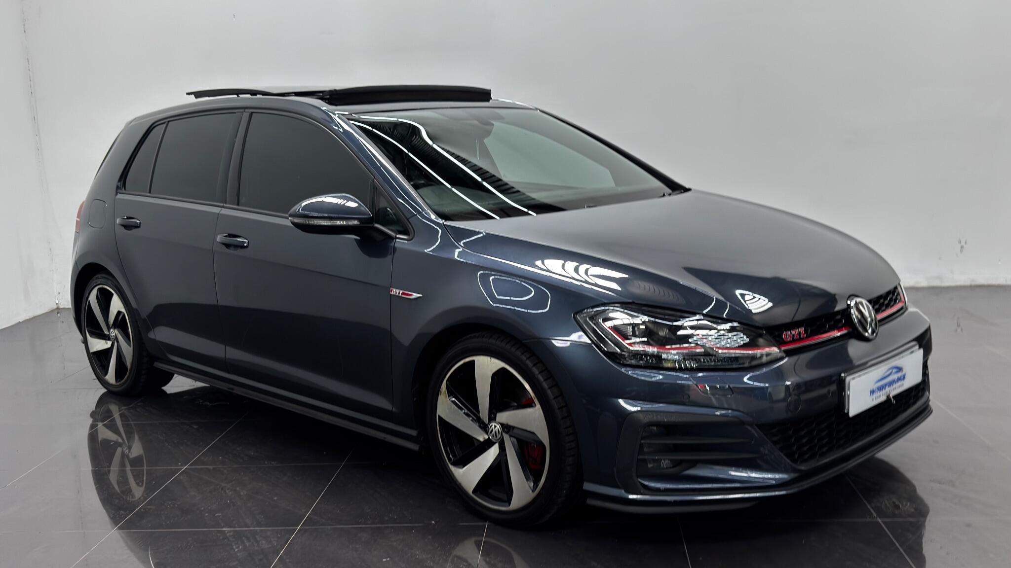 Volkswagen Golf view 13