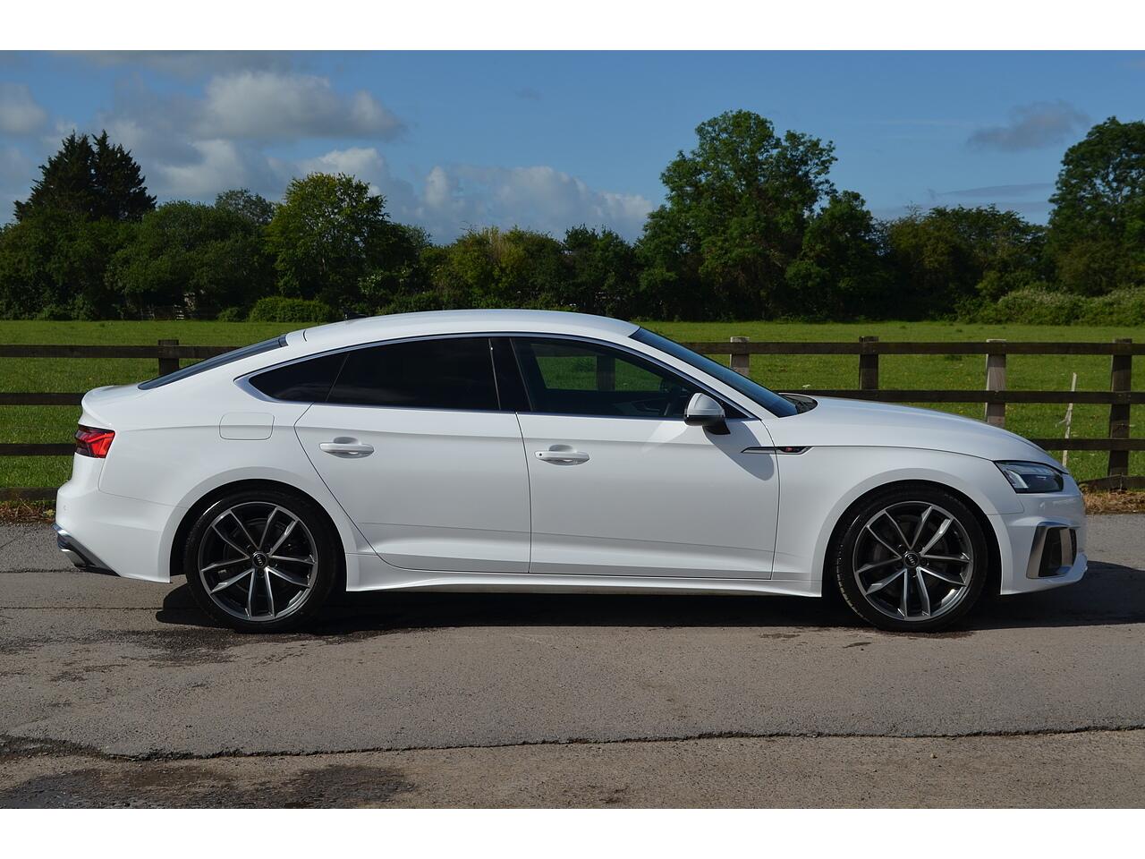 Audi A5 view 10