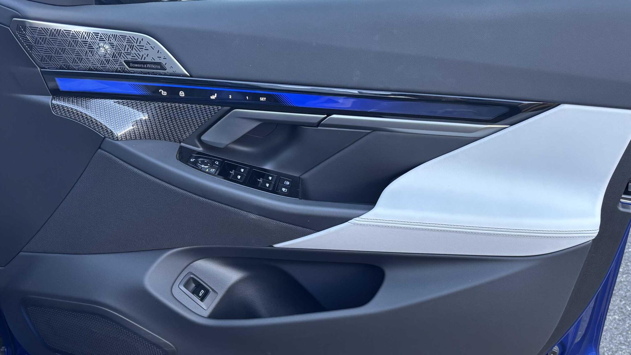 BMW M5 view 22