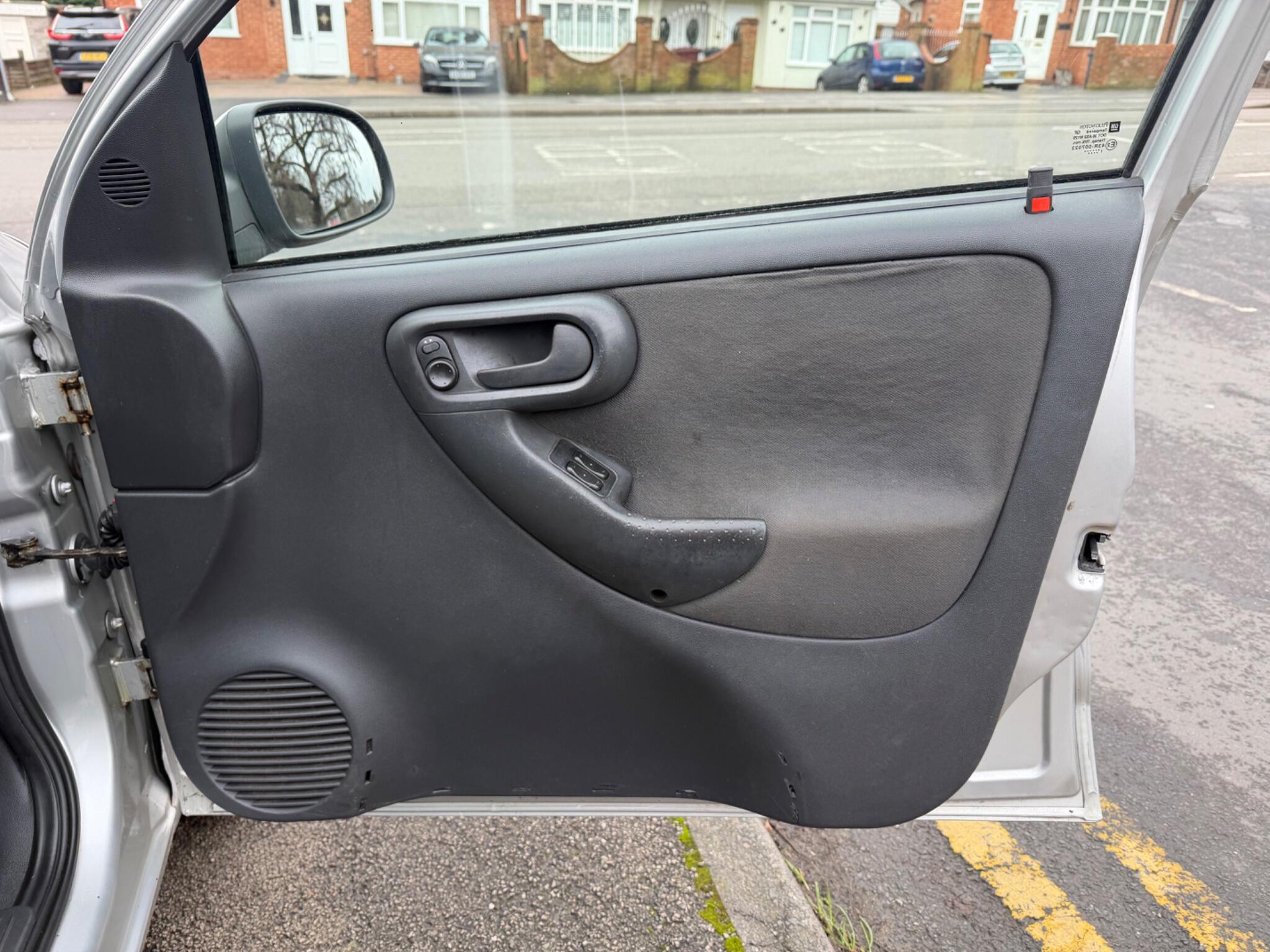 2002 Vauxhall Corsa image 44