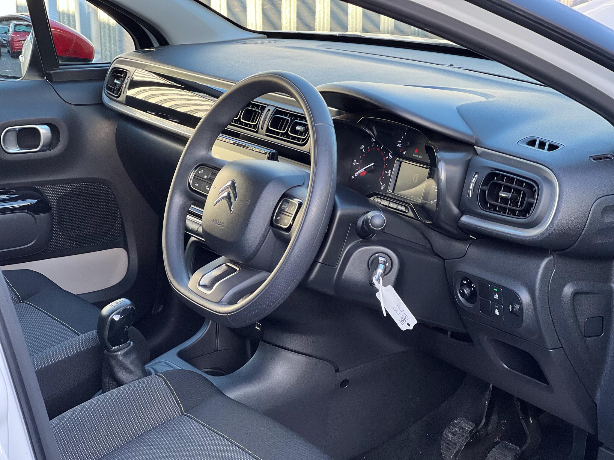 2017 Citroen C3 1.2 PureTech Feel Euro 6 5dr • 52,000 miles image 13