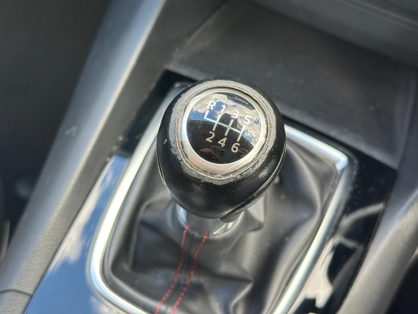Mazda Skyactiv-G view 18