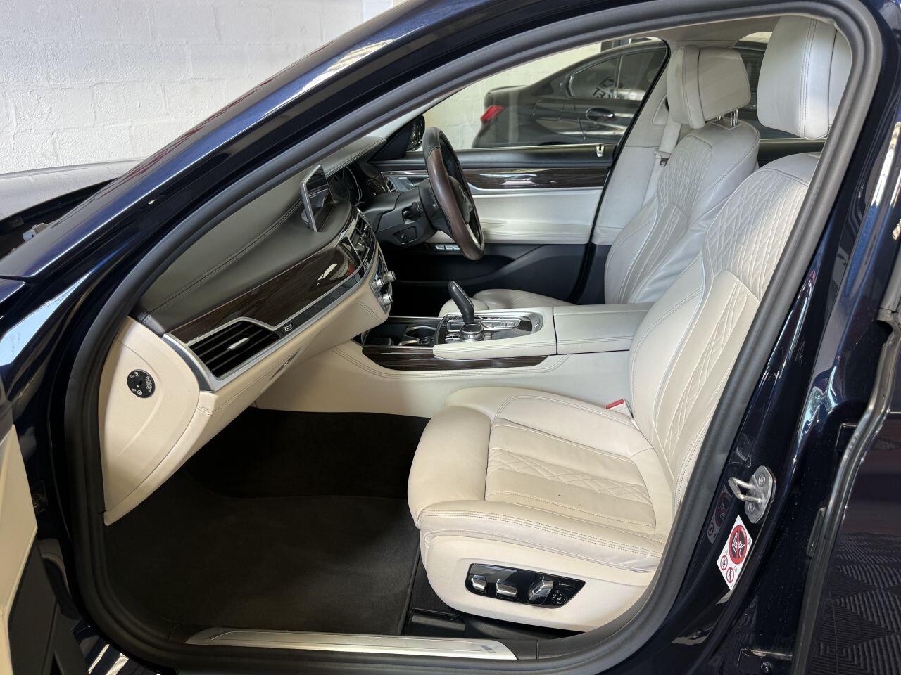 BMW 7 Series view 62