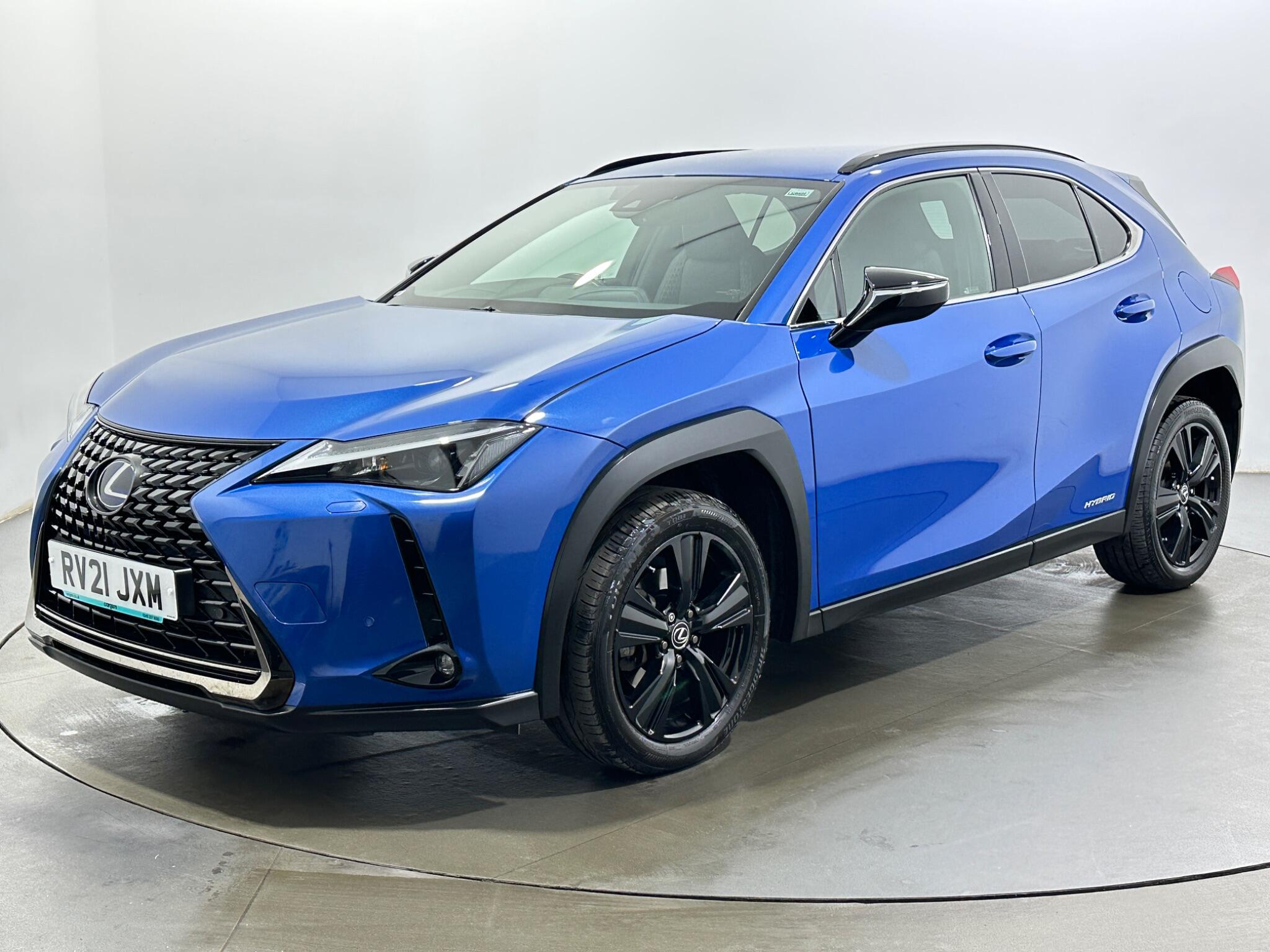 Lexus UX view 4